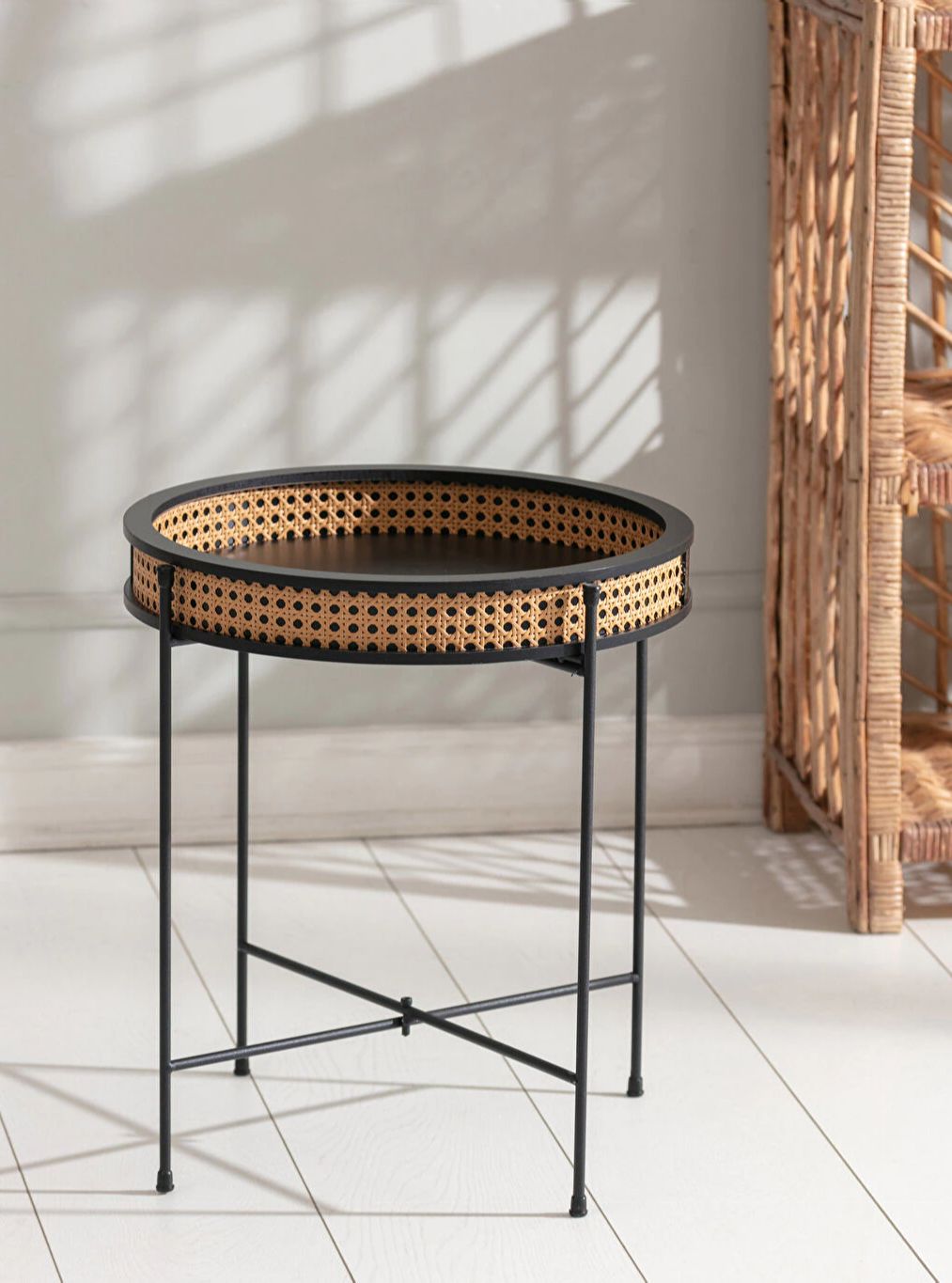 Rattan Side Table 16"